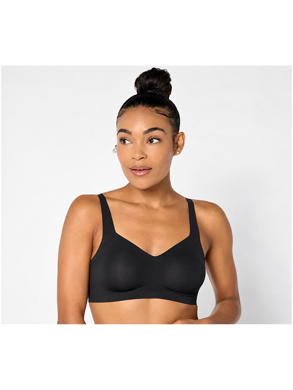 Evelyn & Bobbie Moisture-Wicking Beyond Seamless Wirefree Bra Black, Size 2XL
